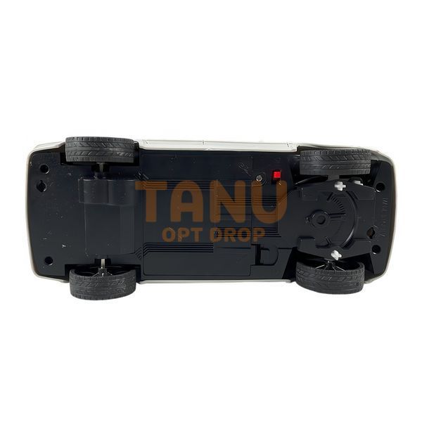 Колекційна машинка на радіоуправлінні ZJ Toys Model Car ZJ23130 1:18 Scale Білий (AHMD) 03k11p012v6 фото