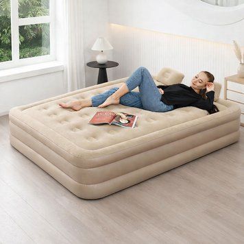 Надувная двуспальная кровать 200&times;150&times;40 см с встроенным насосом 220В, комплект 2 подушки, бежевая (JM/6063) 01k04p293 фото